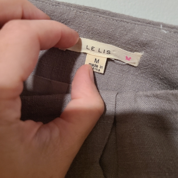 Le Lis Linen Short Skirt - Picture 4 of 8